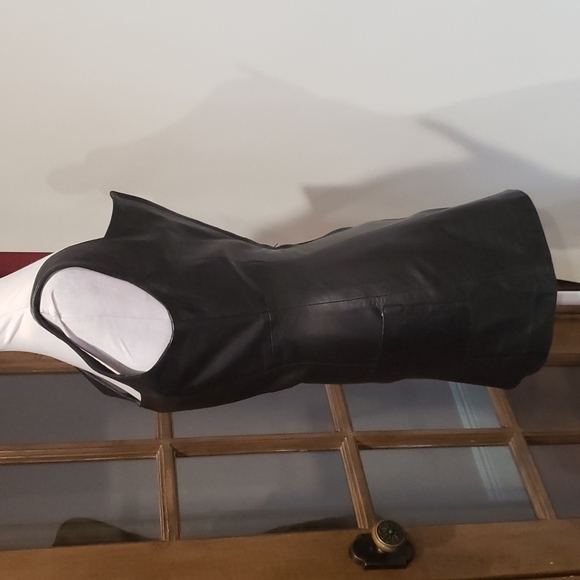 Shoes - Picture 4 of 7